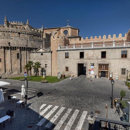 Hostal Restaurante Puerta Del Alcazar Ávila Екстериор снимка