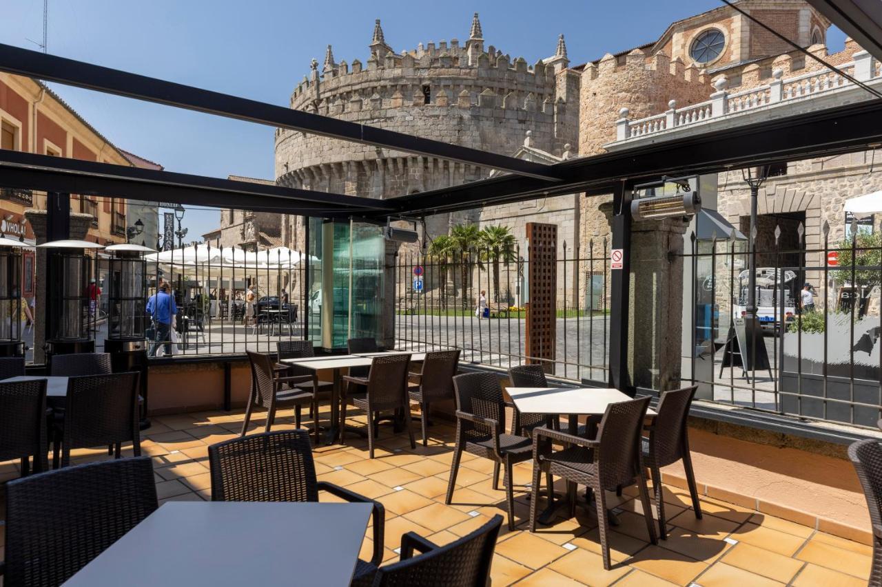 Hostal Restaurante Puerta Del Alcazar Ávila Екстериор снимка