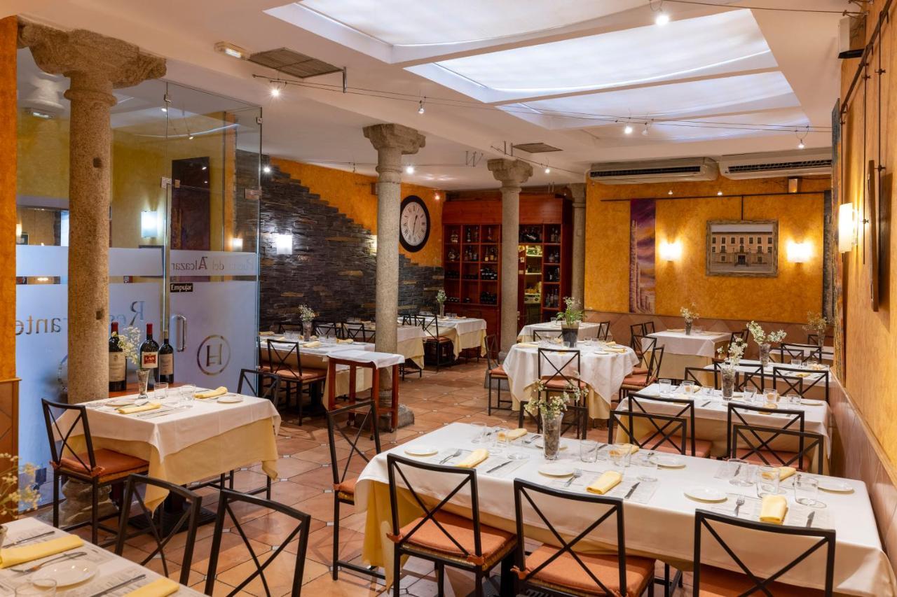 Hostal Restaurante Puerta Del Alcazar Ávila Екстериор снимка