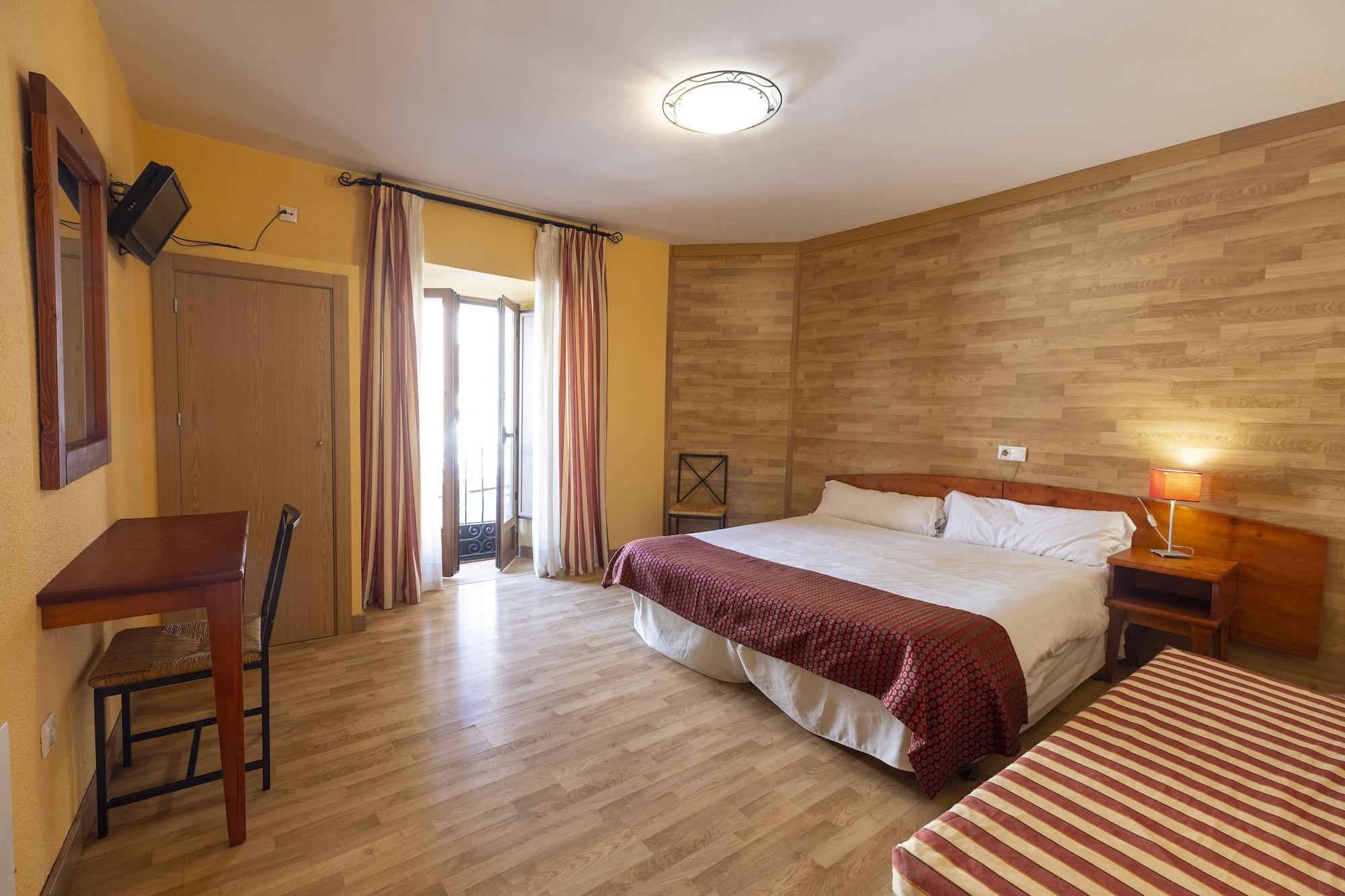 Hostal Restaurante Puerta Del Alcazar Ávila Екстериор снимка