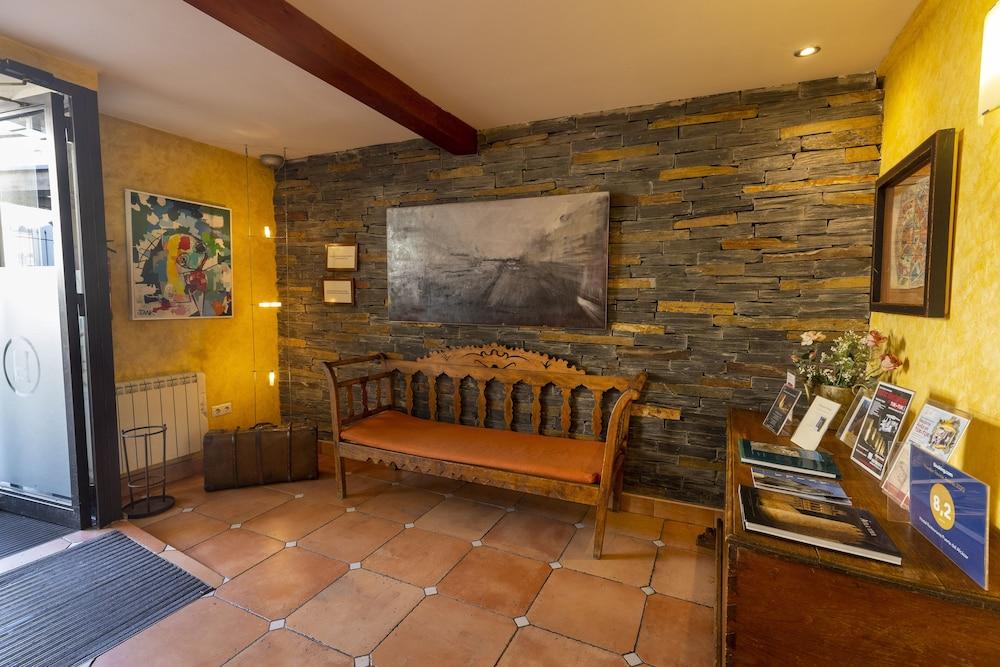 Hostal Restaurante Puerta Del Alcazar Ávila Екстериор снимка